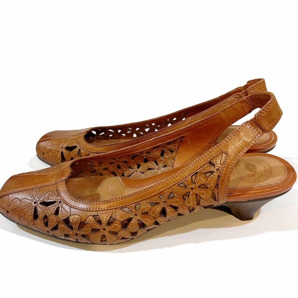 Beautiful Nurture By Lamaze "PHOENIX"  Brown Leather Slingback Low Heel Sandals